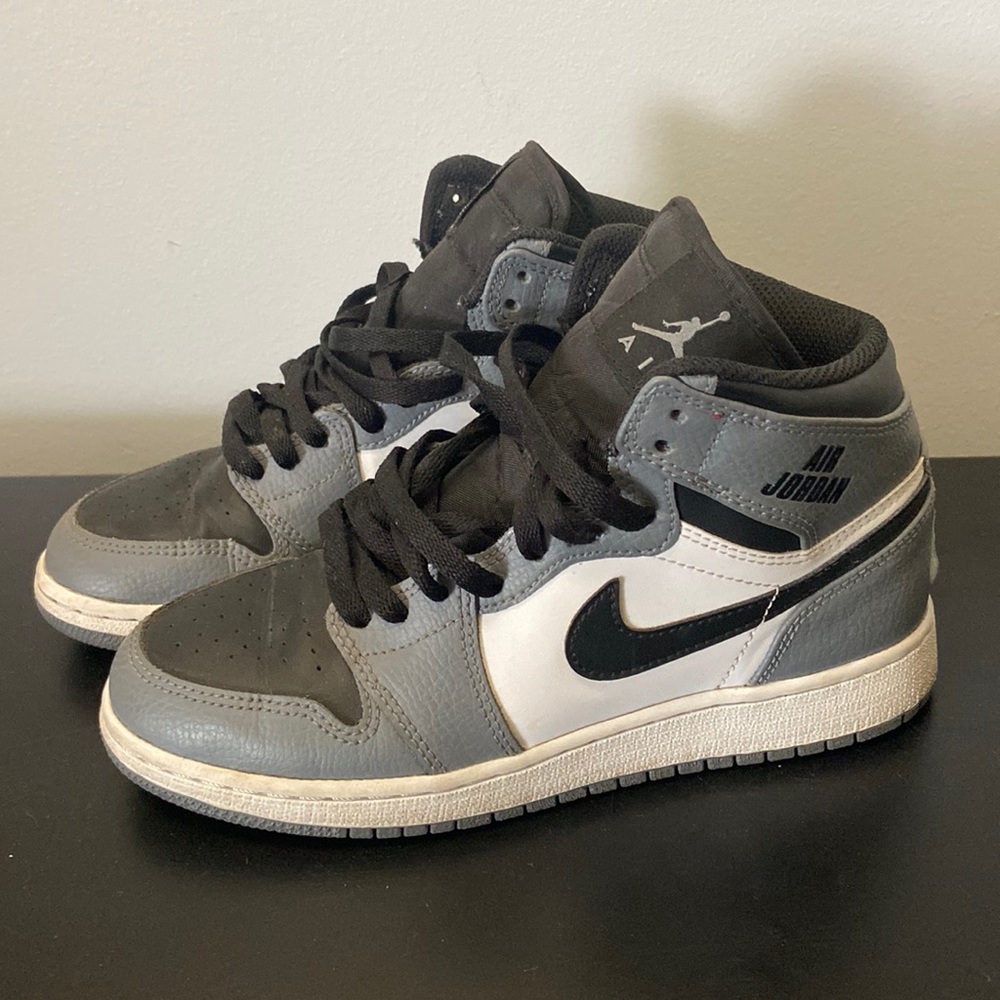 air jordan’s grey youth size 4.5